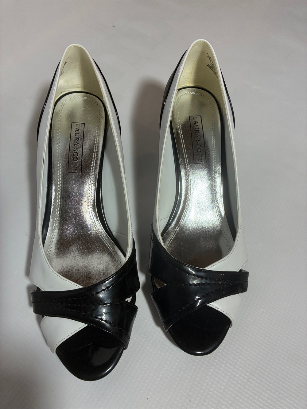 Laura Scott Two-Tone White and Black Peep-Toe Heels size 8.5